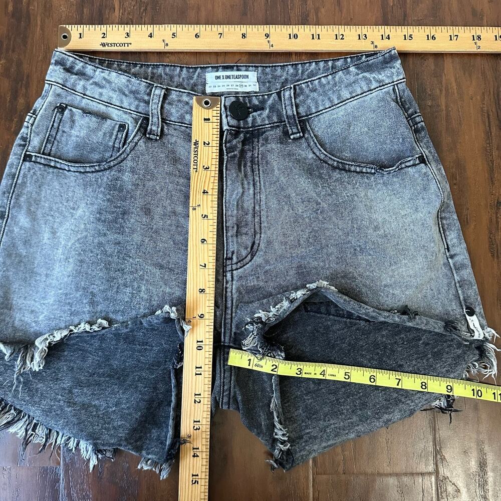 One Teaspoon Grey Acid Wash High-Rise Cutoff Jean Shorts - Picture 12 of 12